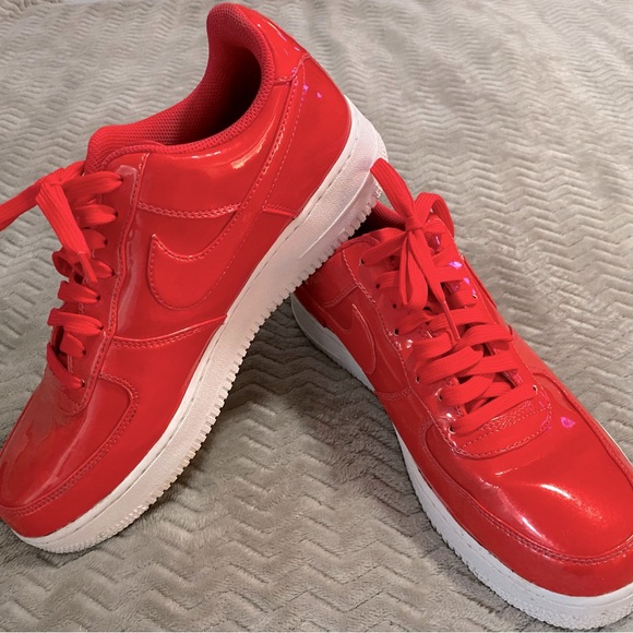 Nike Other - ⭐️Nike Air Force 1 in Siren Red size 10